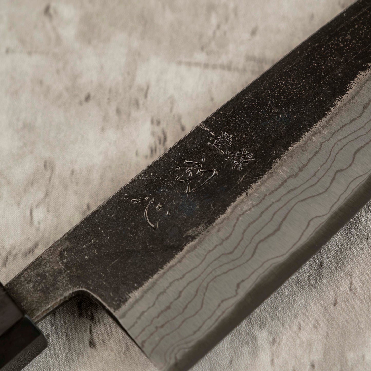 Hatsukokoro Kurouchi Santoku 180mm