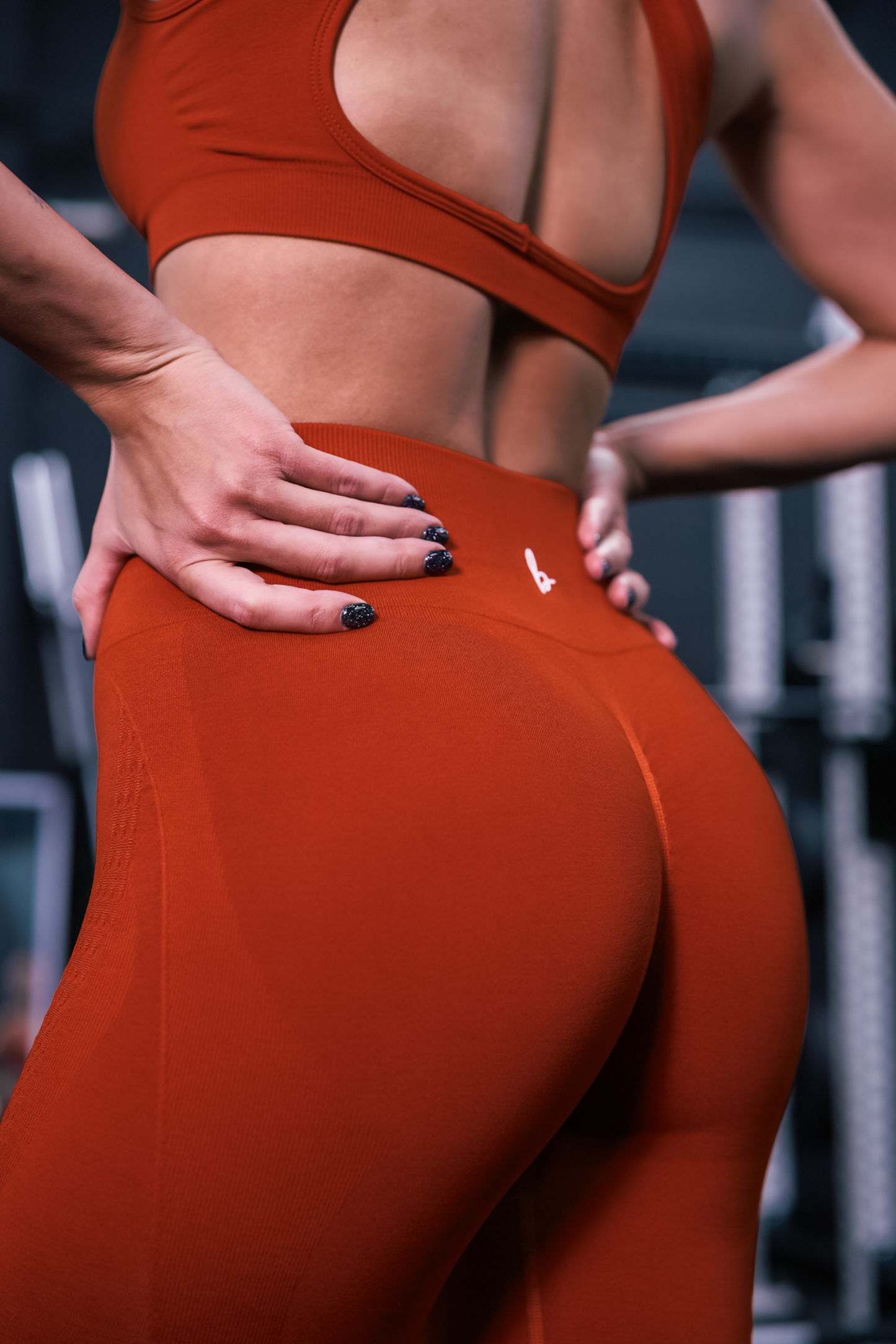 Silhouette Pant Scrunch Mini