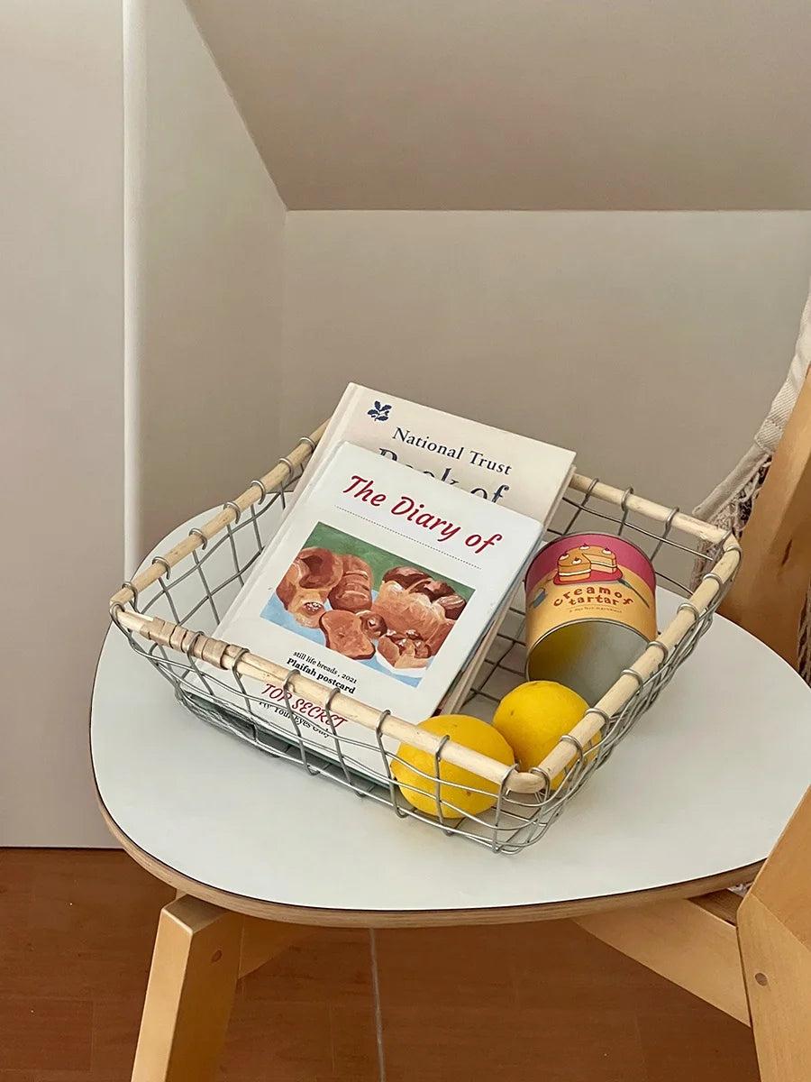 Woven Iron Art Storage Basket Hollow out Fruit Sna Bread Desktop Organizer Basket Casual Chic Metal Storage Caddy