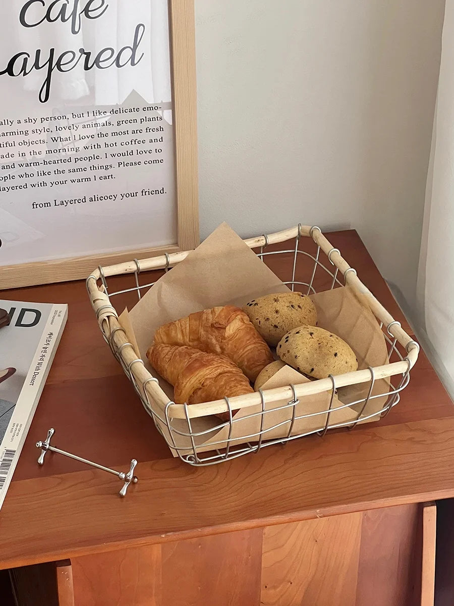 Woven Iron Art Storage Basket Hollow out Fruit Sna Bread Desktop Organizer Basket Casual Chic Metal Storage Caddy