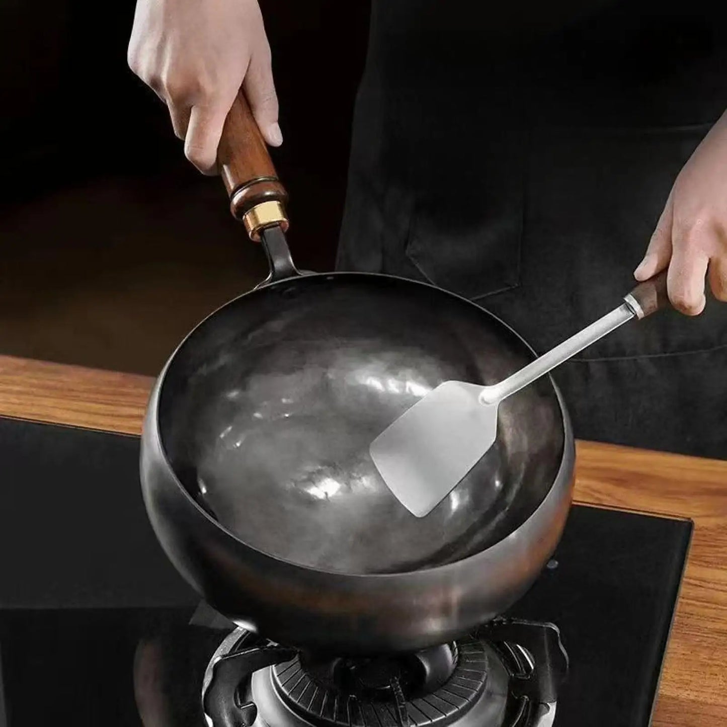 Nonstick Wok No Coating Gas Boiling Stir Fry Pan for Restaurant Camping Home Frying Pan Iron Wok with Wood Handle