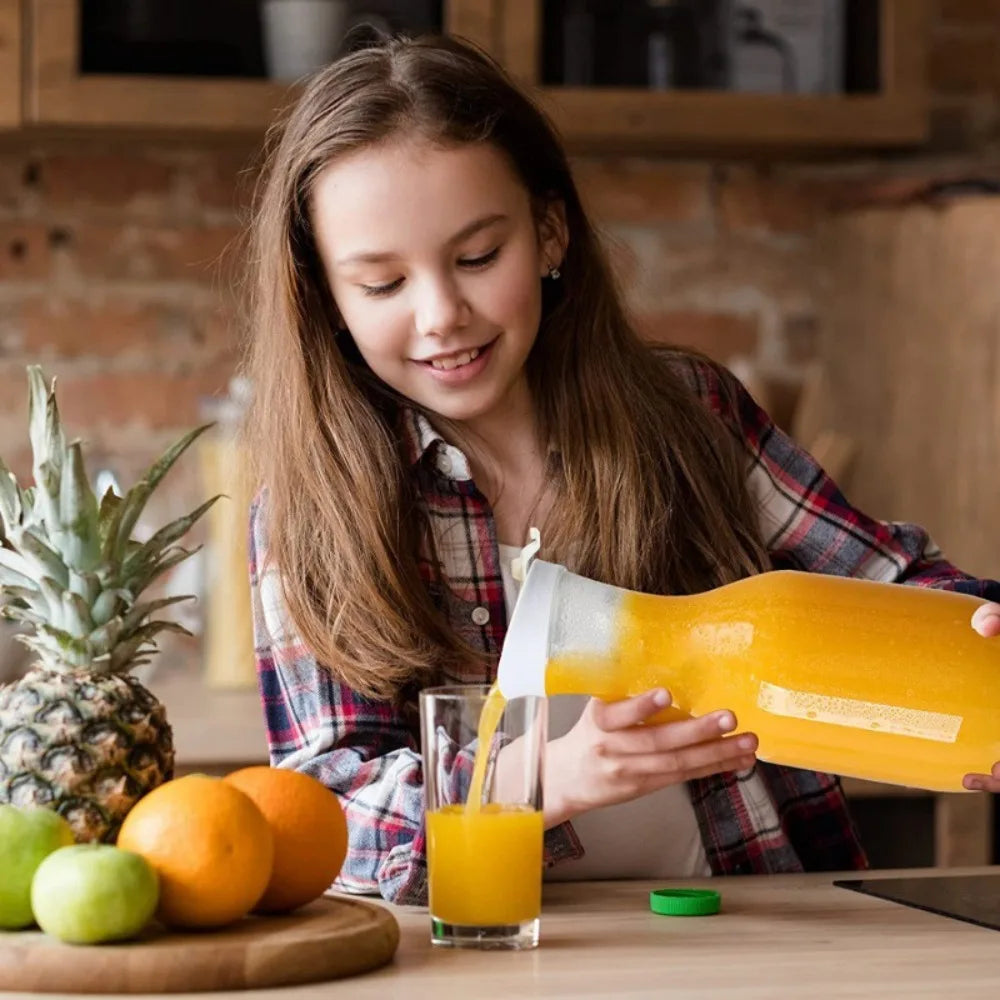 1500ml/50oz Juice Water Bottle Leakproof with Flip Top Round/Square Juice Container Plastic Water Bottle for Cold Drinks/Juice