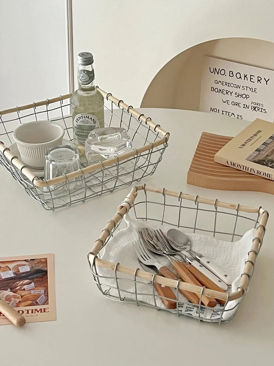 Woven Iron Art Storage Basket Hollow out Fruit Sna Bread Desktop Organizer Basket Casual Chic Metal Storage Caddy