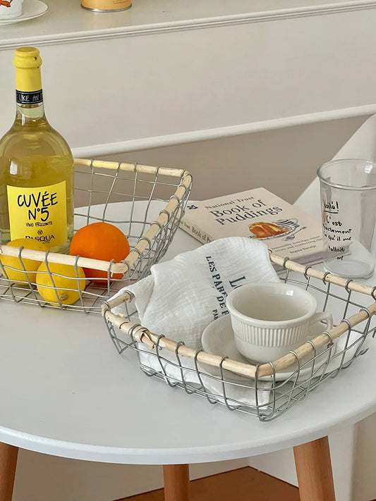 Woven Iron Art Storage Basket Hollow out Fruit Sna Bread Desktop Organizer Basket Casual Chic Metal Storage Caddy